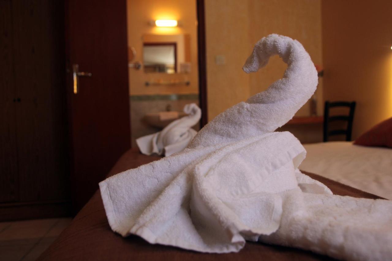 Logis Hotel Le Pressoir Saint-Chinian Esterno foto