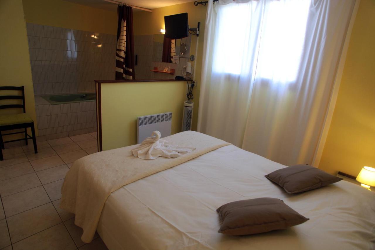 Logis Hotel Le Pressoir Saint-Chinian Esterno foto